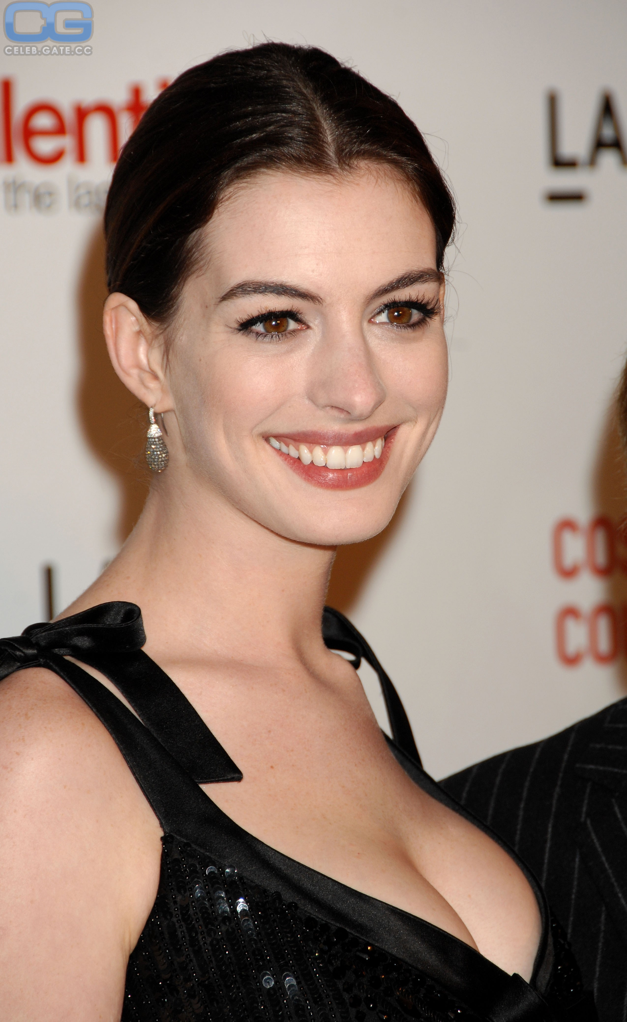 Anne Hathaway 