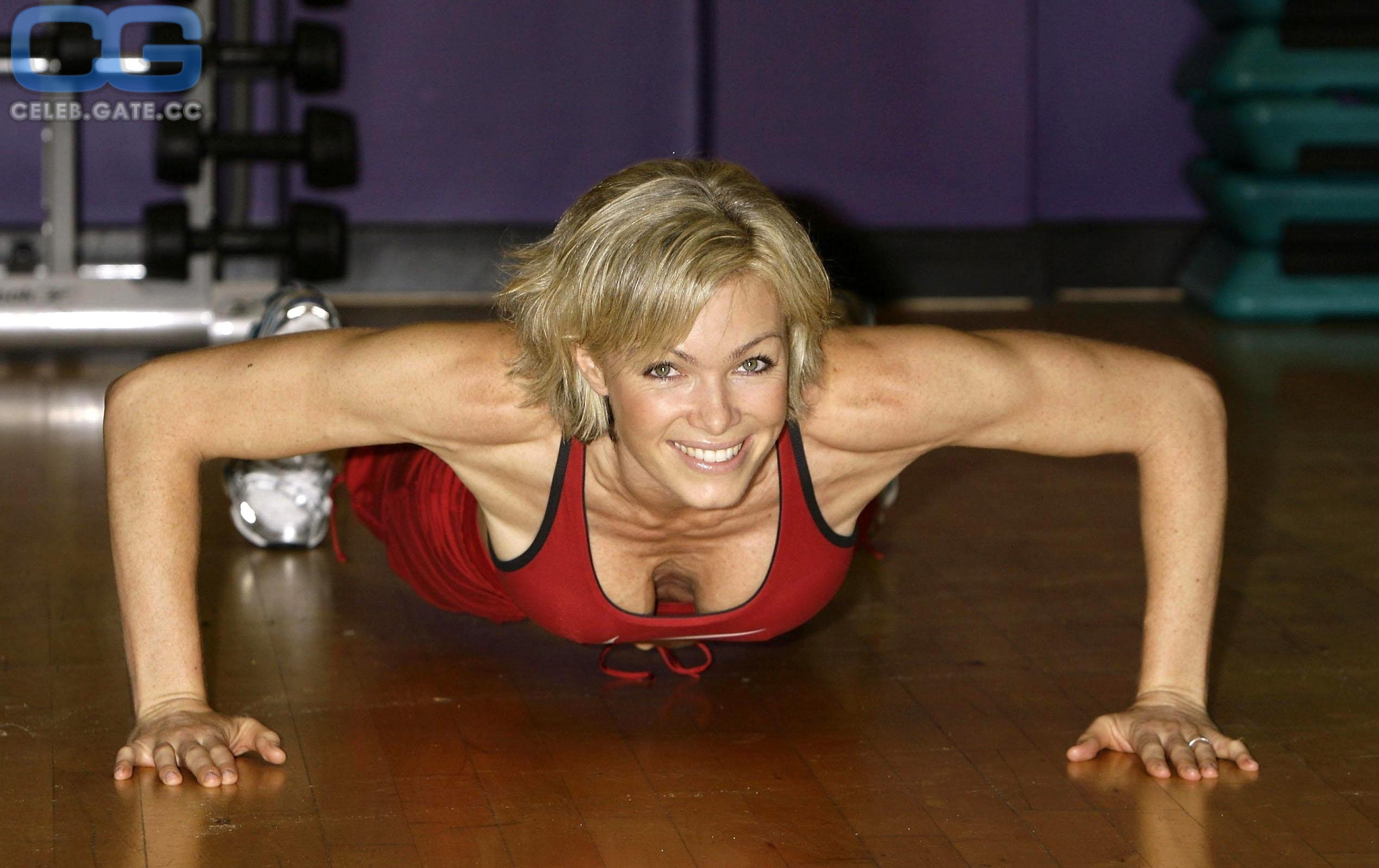 Nell McAndrew 