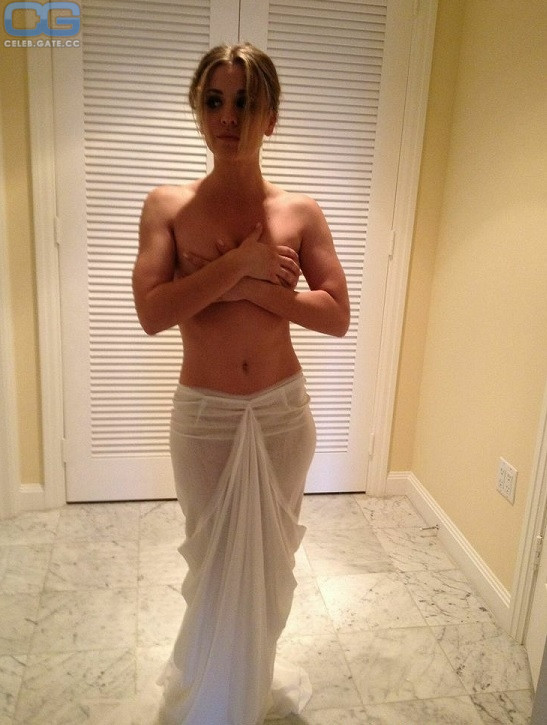 Kaley Cuoco 