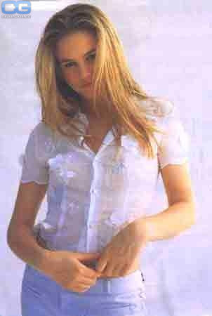 Alicia Silverstone 