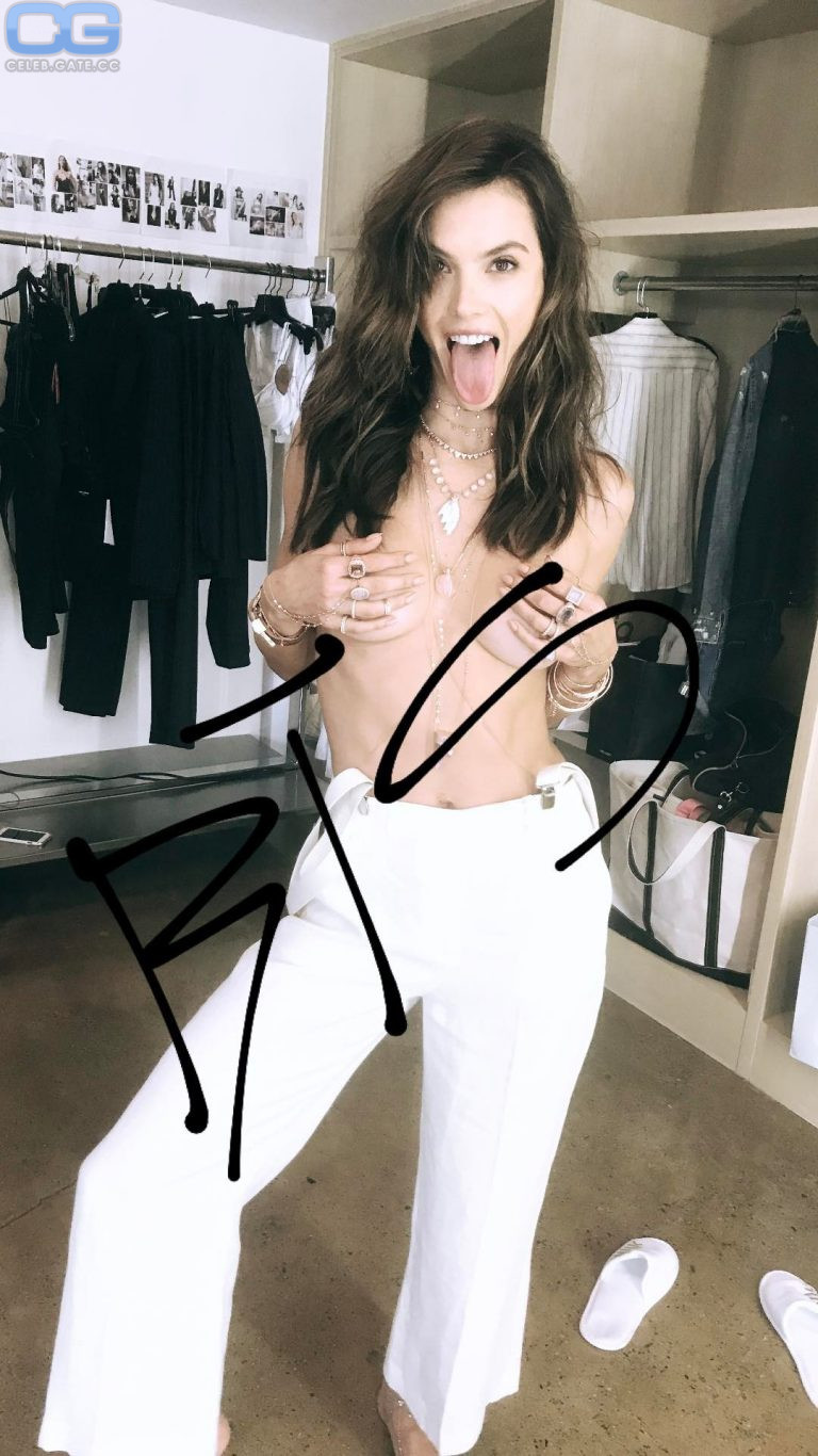 Alessandra Ambrosio leaked