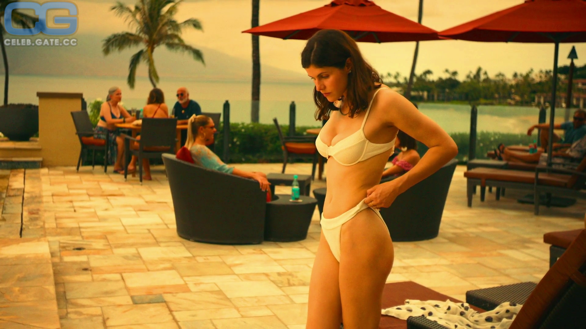 Alexandra Daddario 