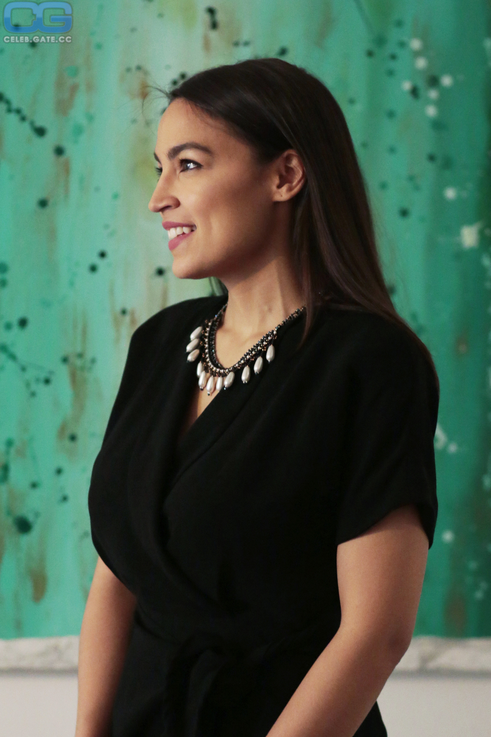 Alexandria Ocasio-Cortez hot