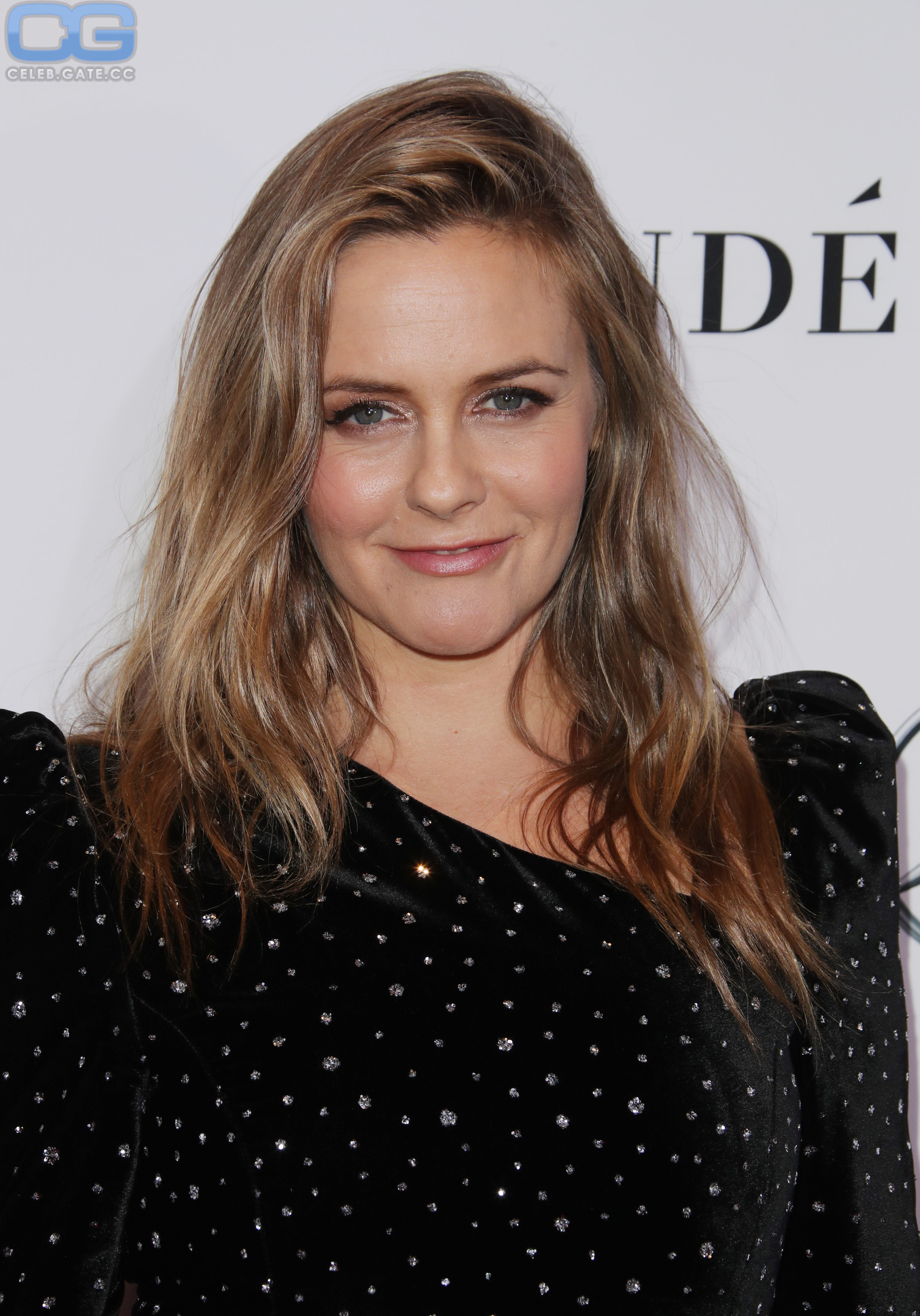 Alicia Silverstone 