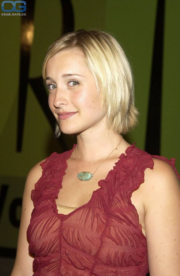 Allison Mack leaked