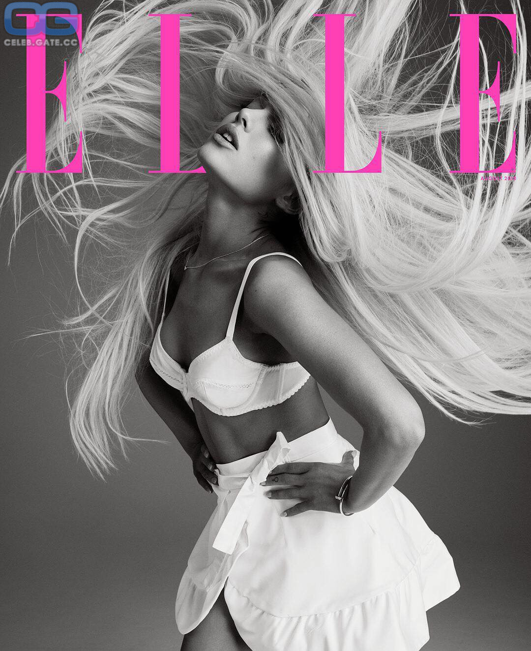 Ariana Grande elle