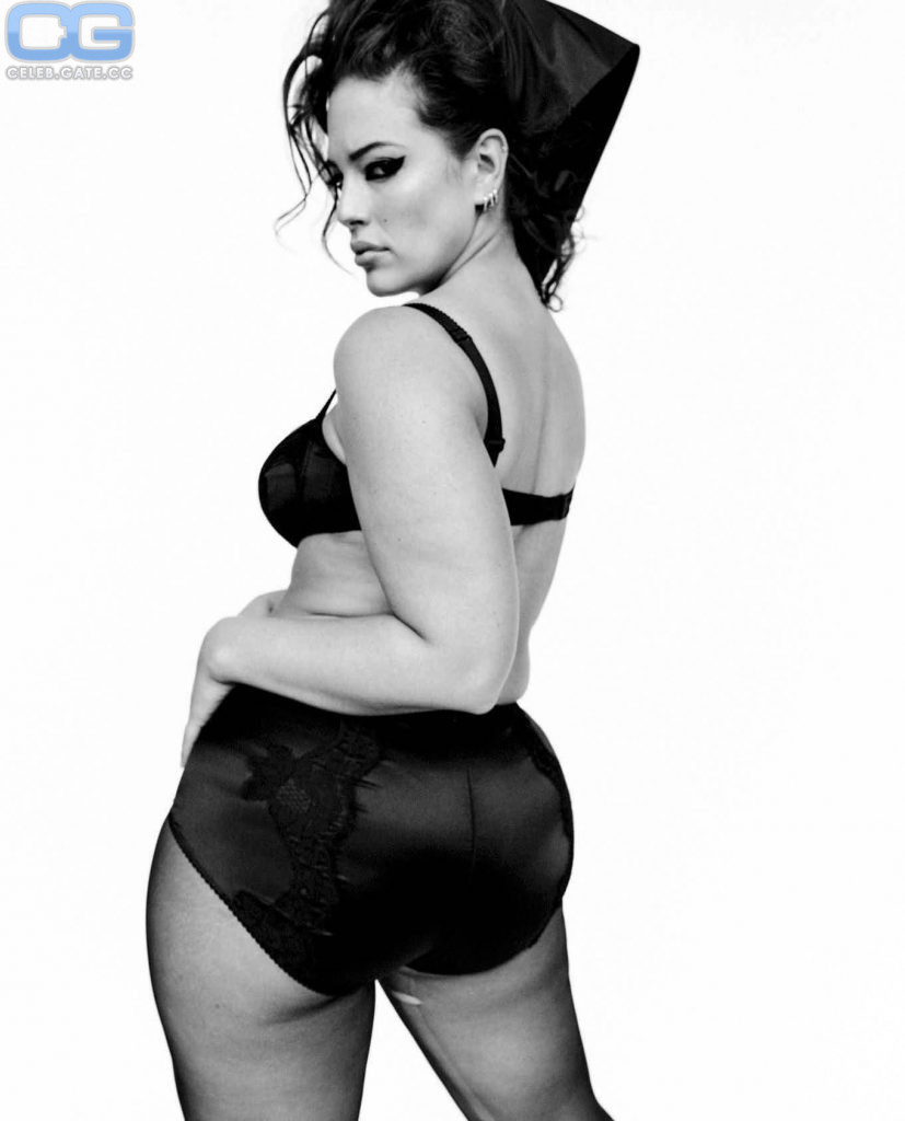 Ashley Graham lingerie