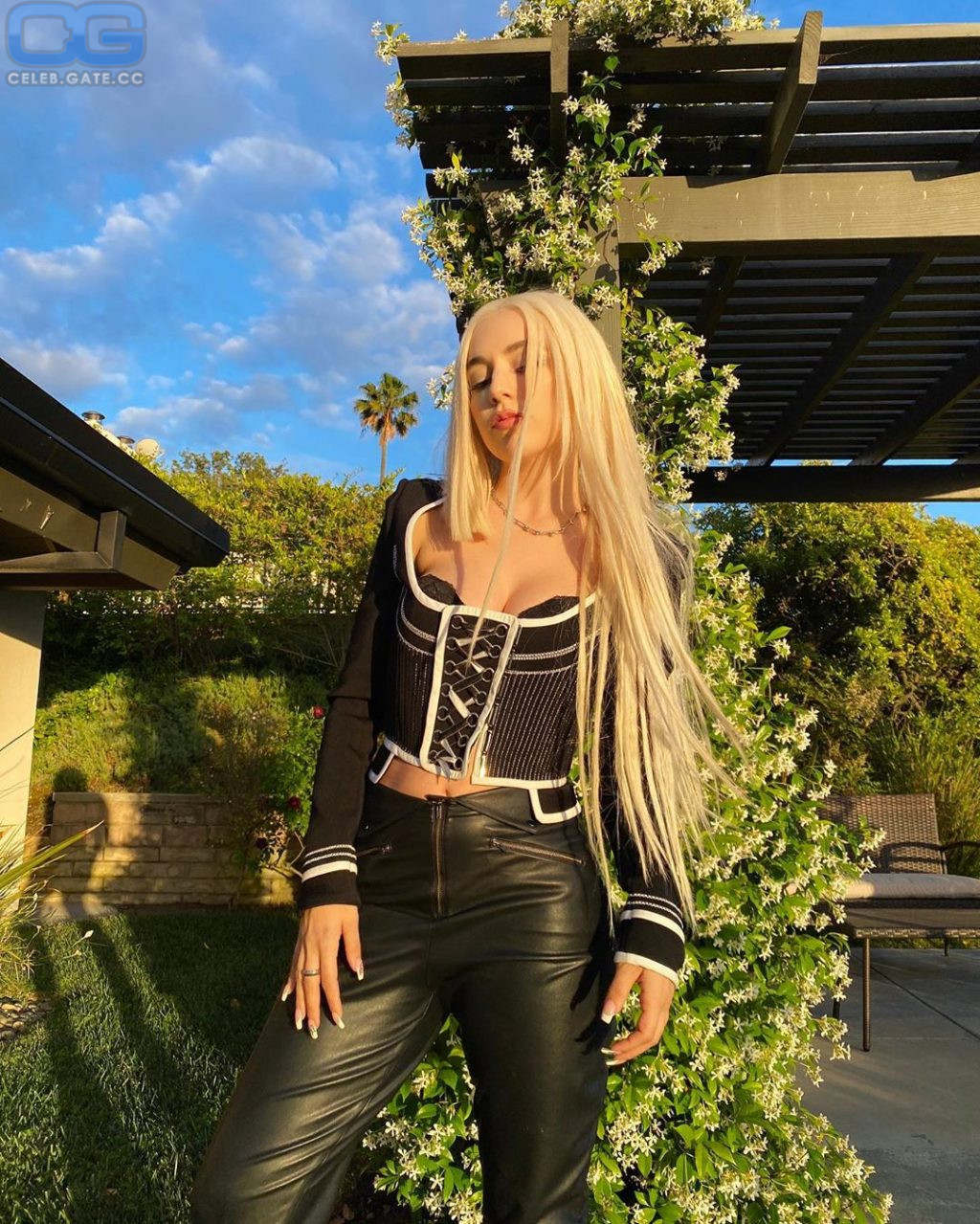 Ava Max 