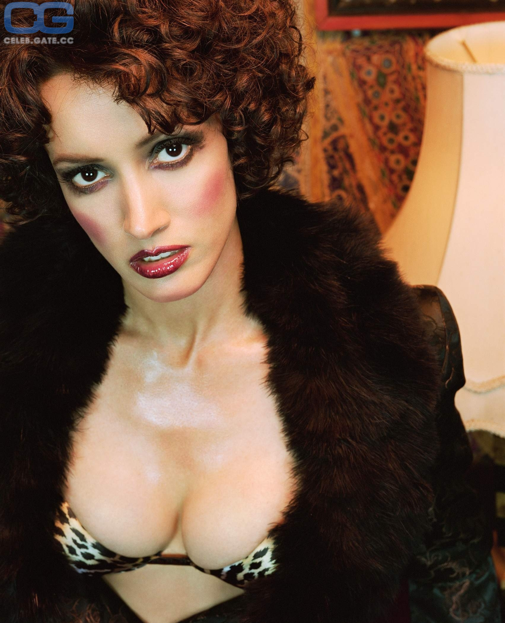 Jennifer Beals 