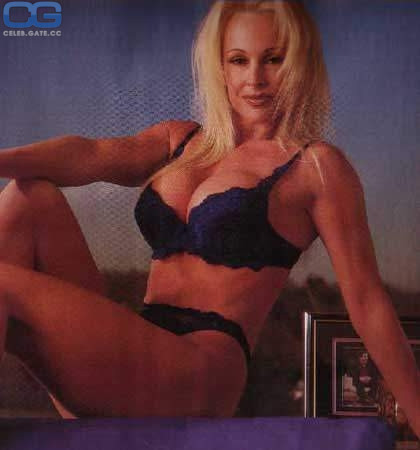 Debra Marshall 