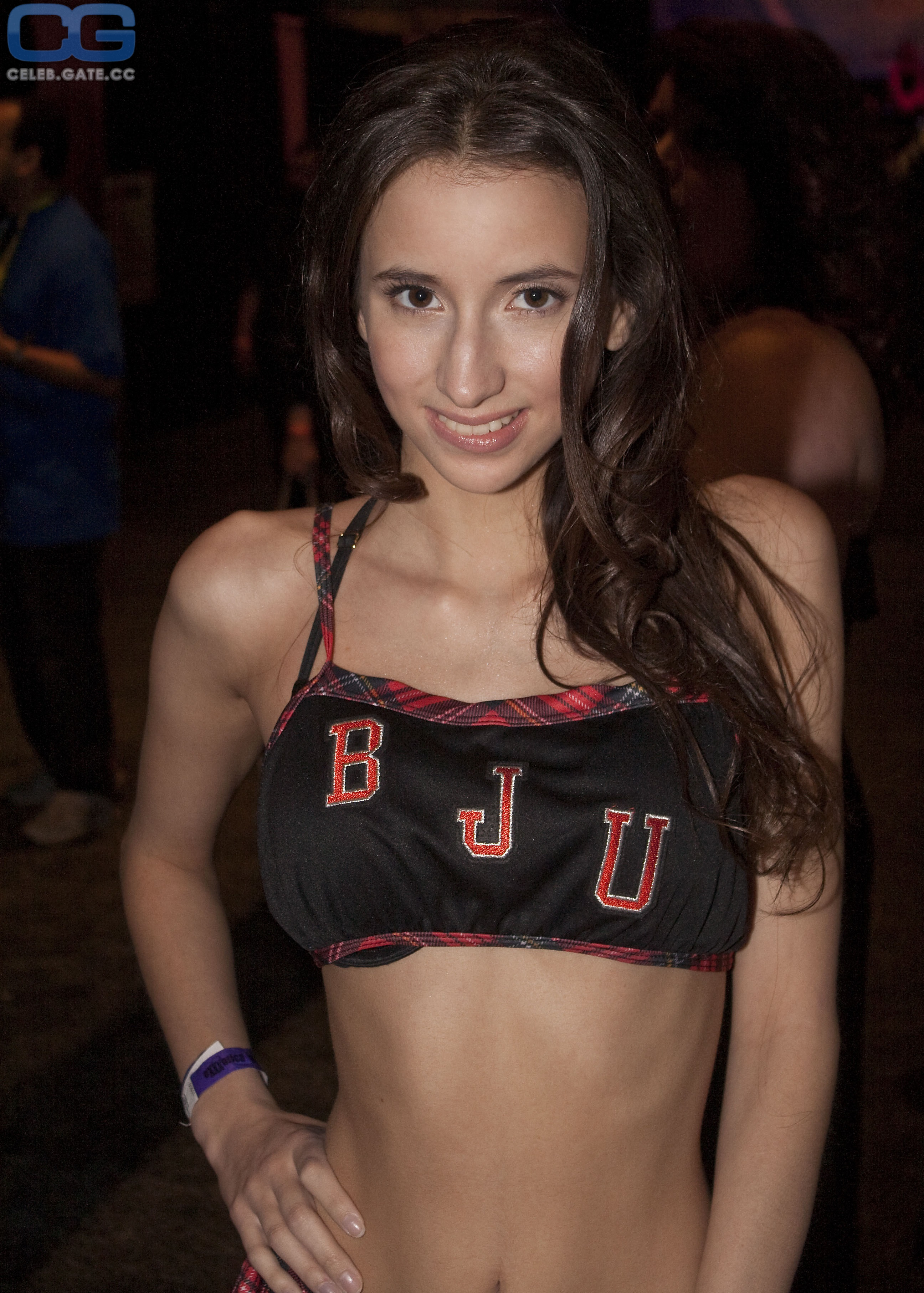 Belle Knox body