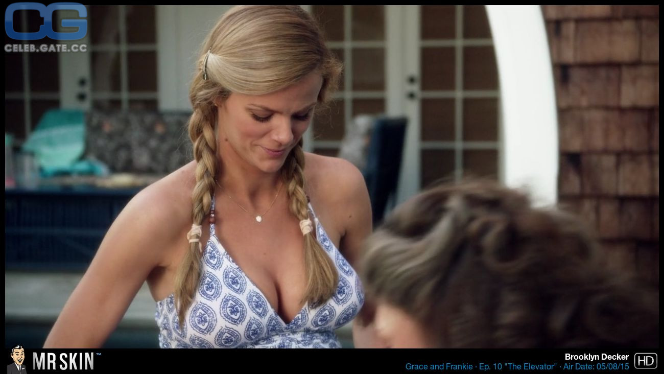 Brooklyn Decker GRACE AND FRANKIE