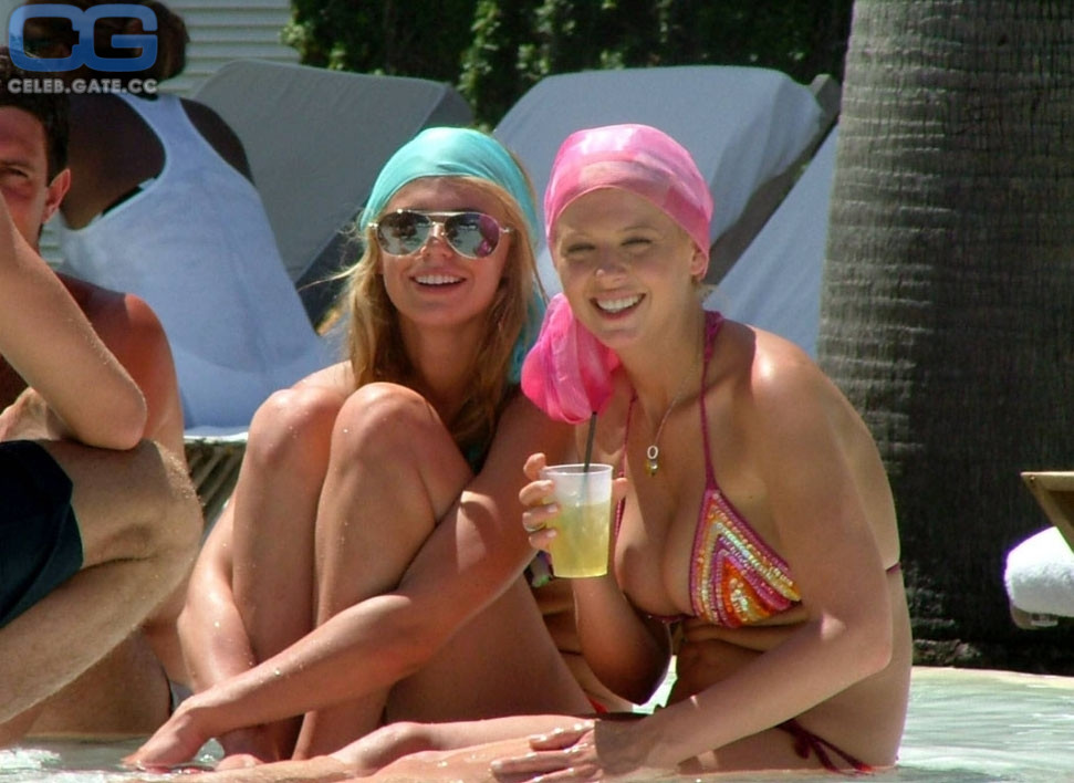 Tara Reid 