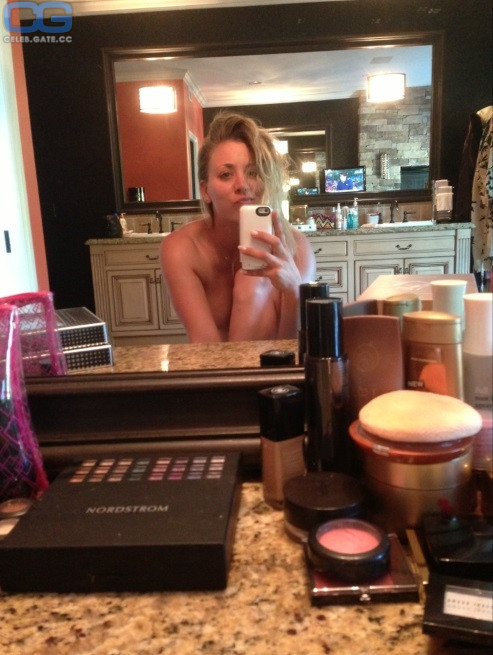 Kaley Cuoco 