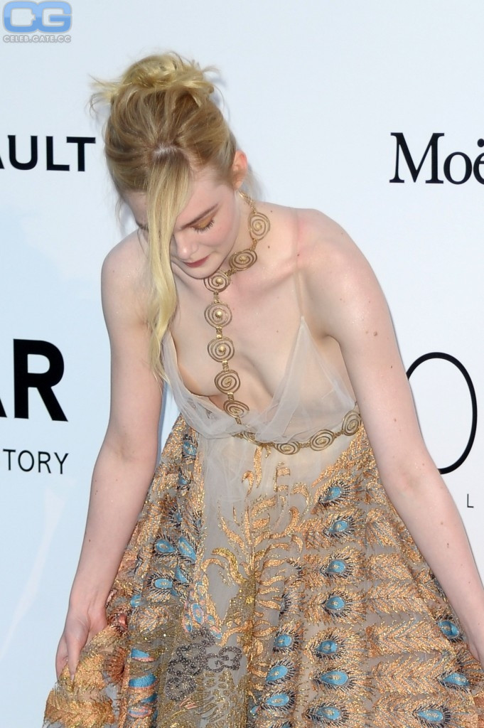 Elle Fanning 