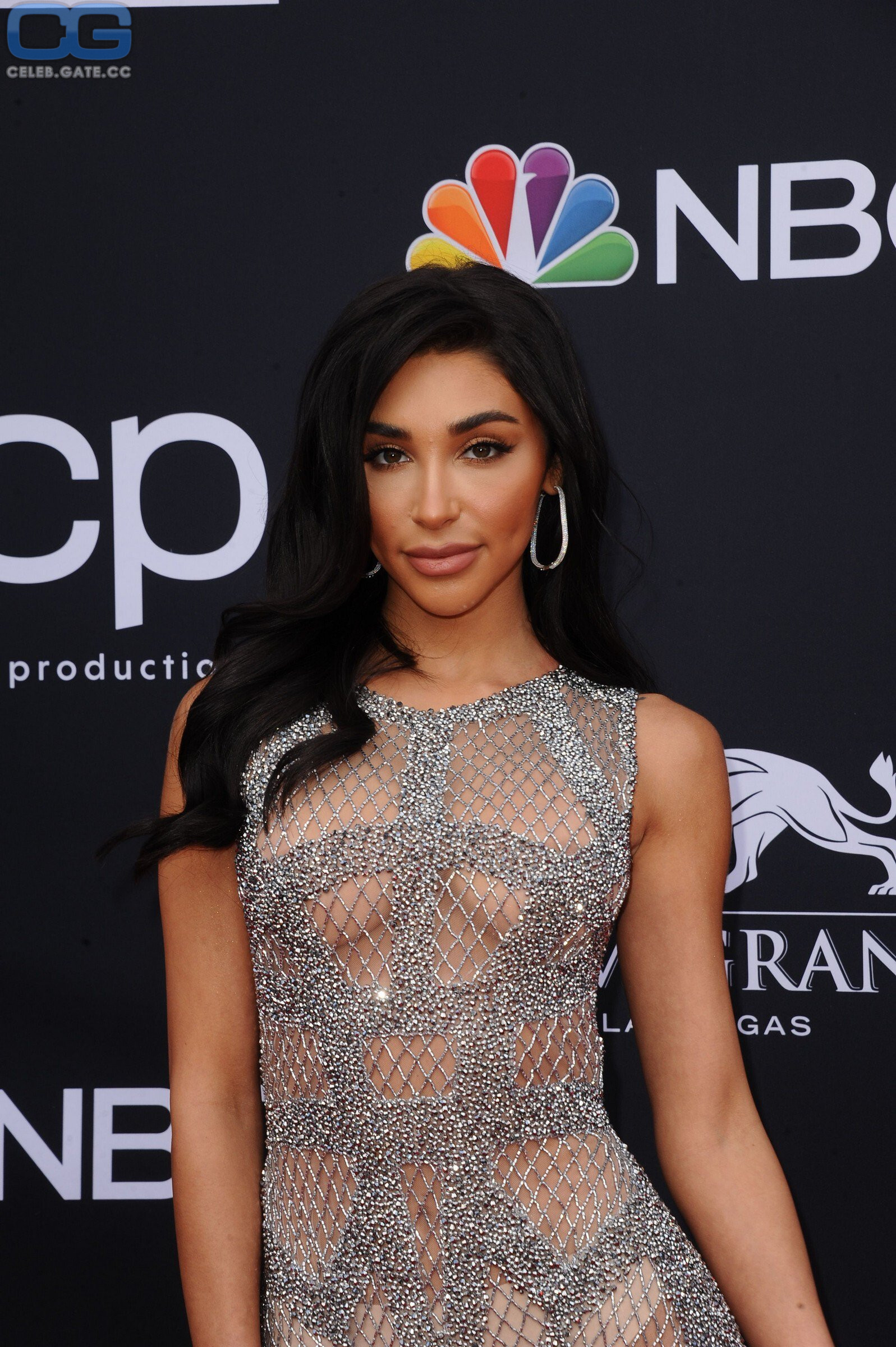 Chantel Jeffries braless