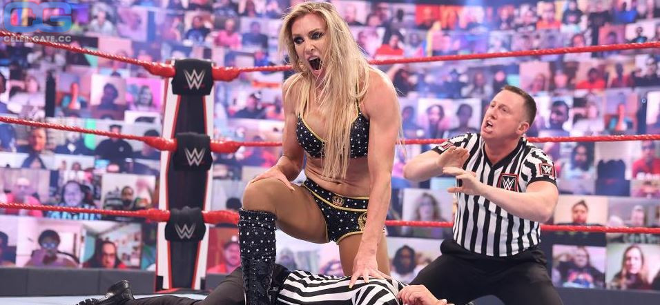 Charlotte Flair 