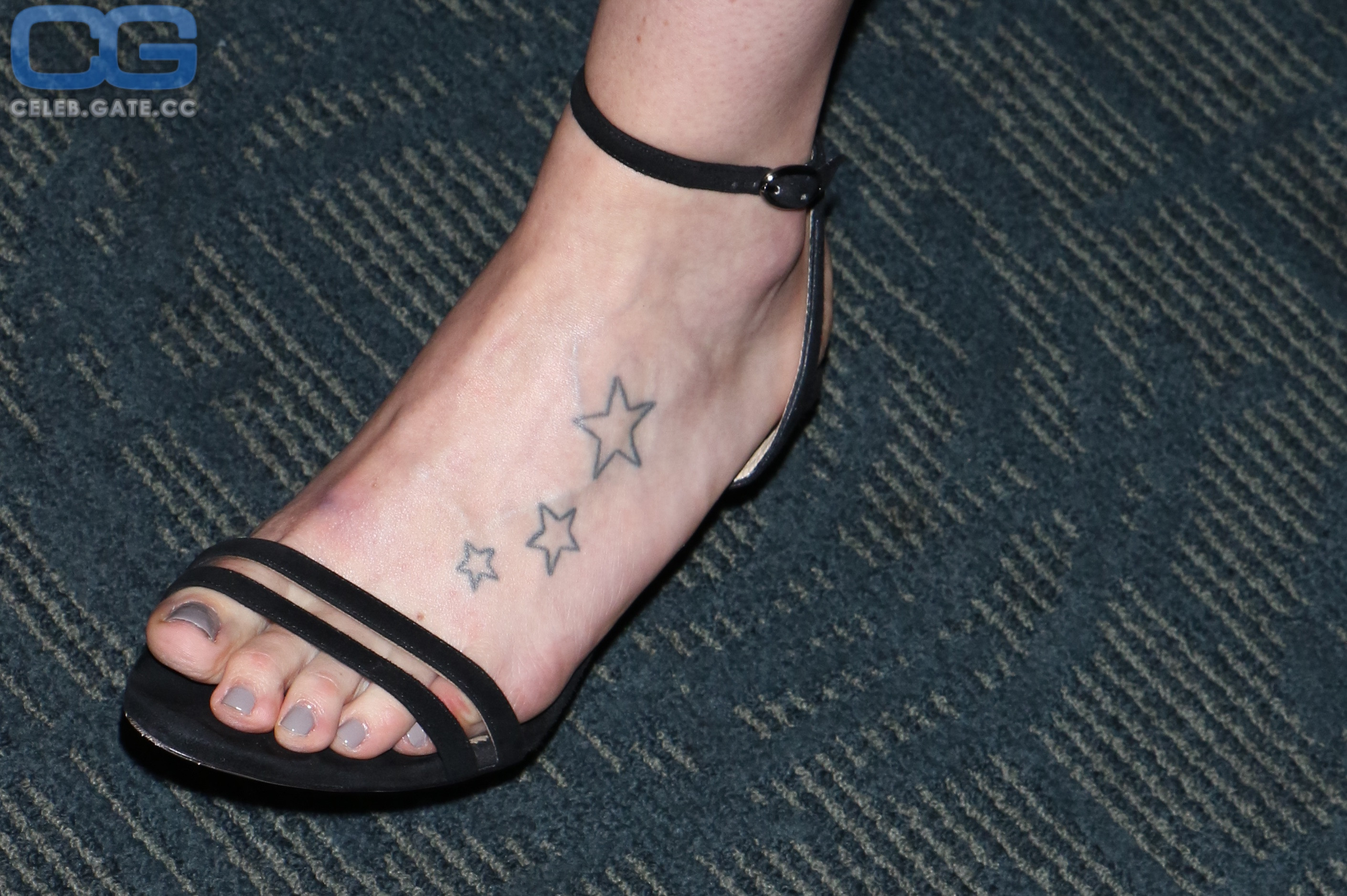 Daisy Ridley feet