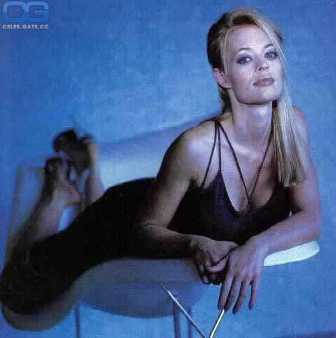 Jeri Ryan 