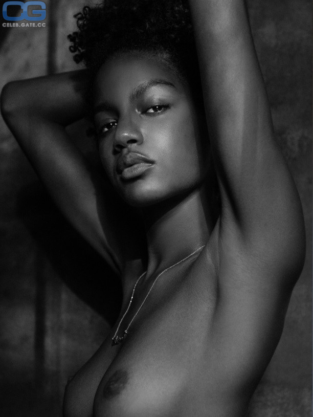 Ebonee Davis topless