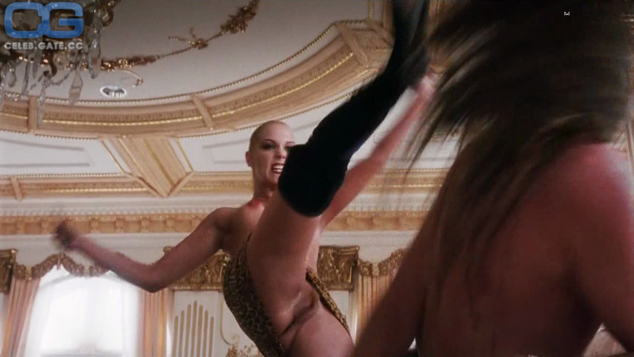 Elizabeth Berkley naked