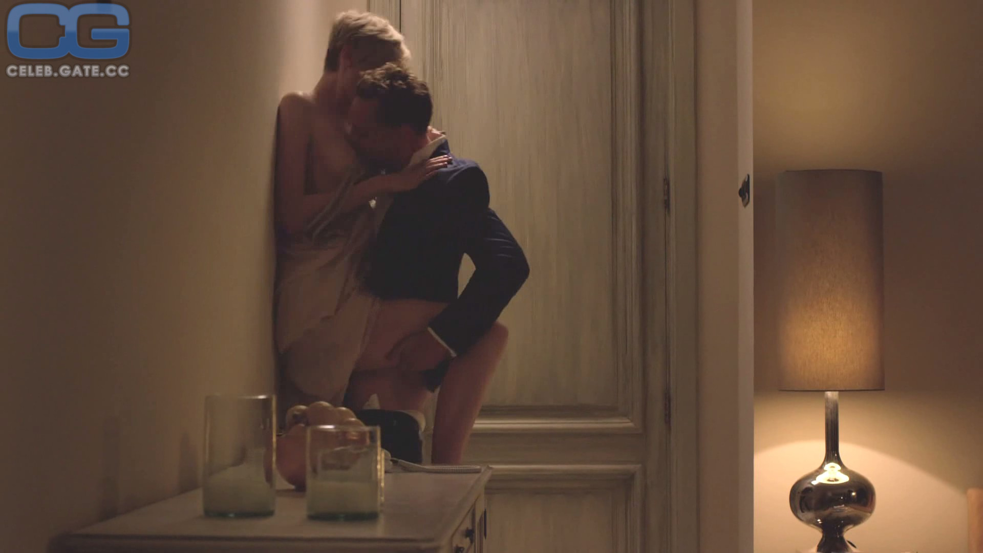 Elizabeth Debicki sex scene