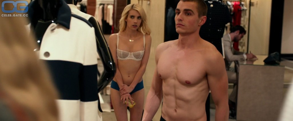 Emma Roberts sexy