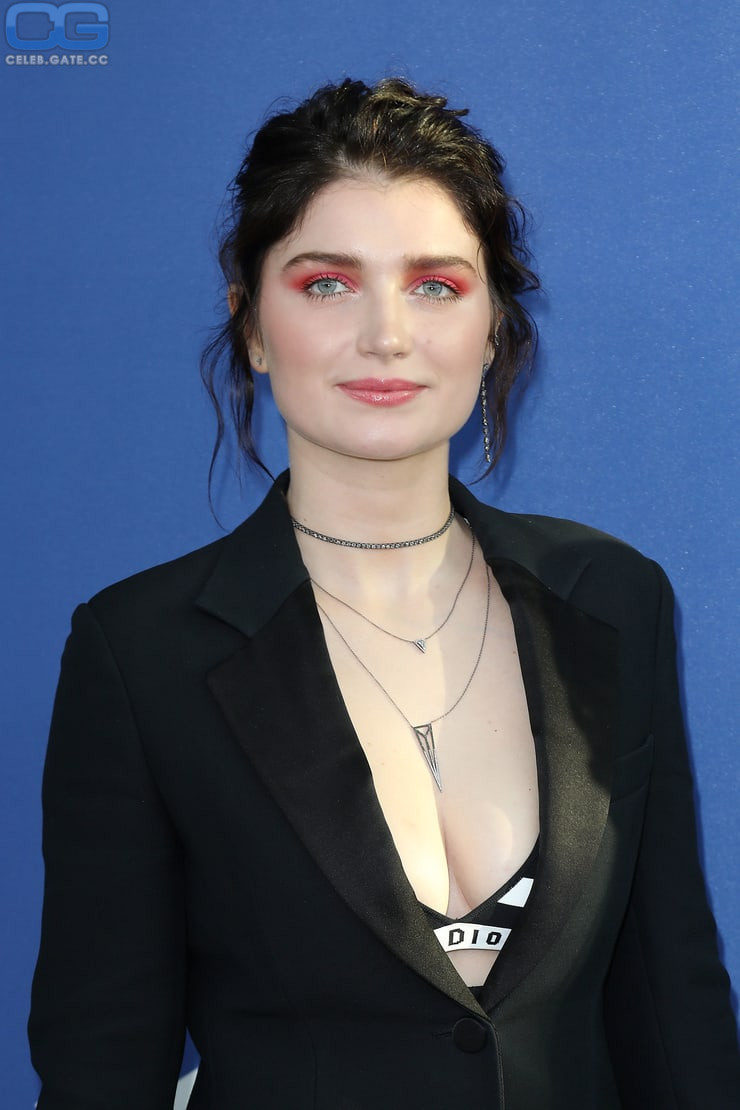 Eve Hewson 