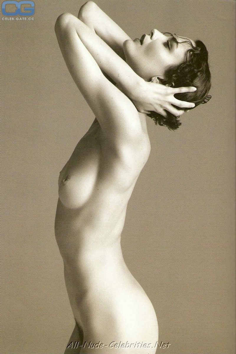 Shalom Harlow 