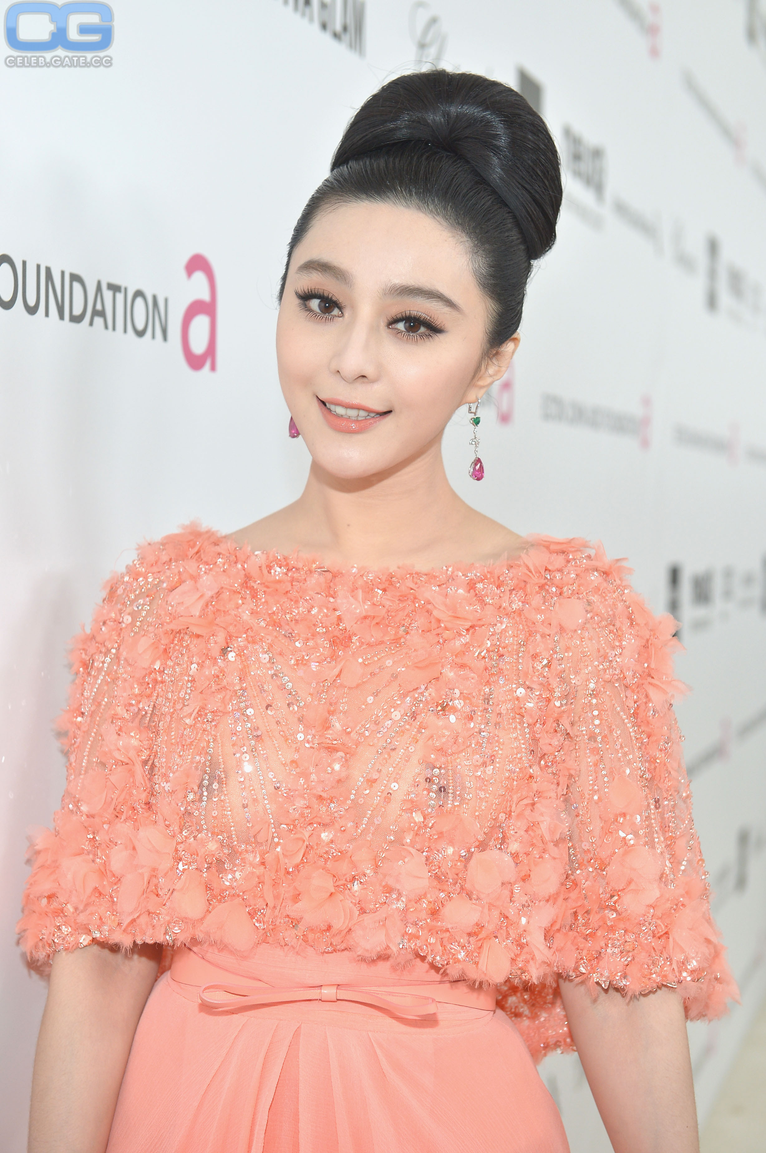 Fan Bingbing braless