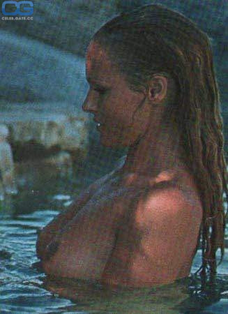 Ursula Andress 