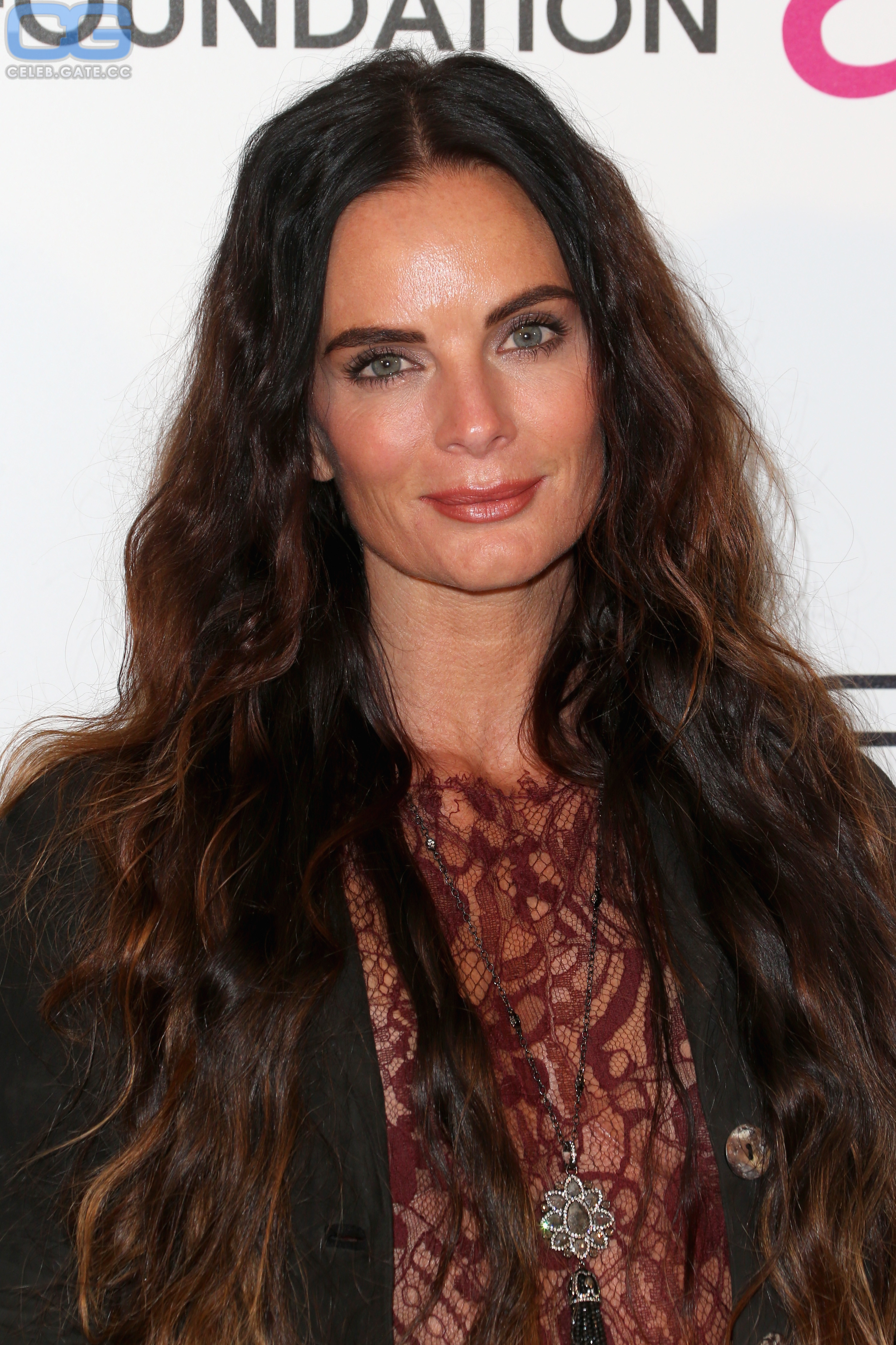 Gabrielle Anwar fake