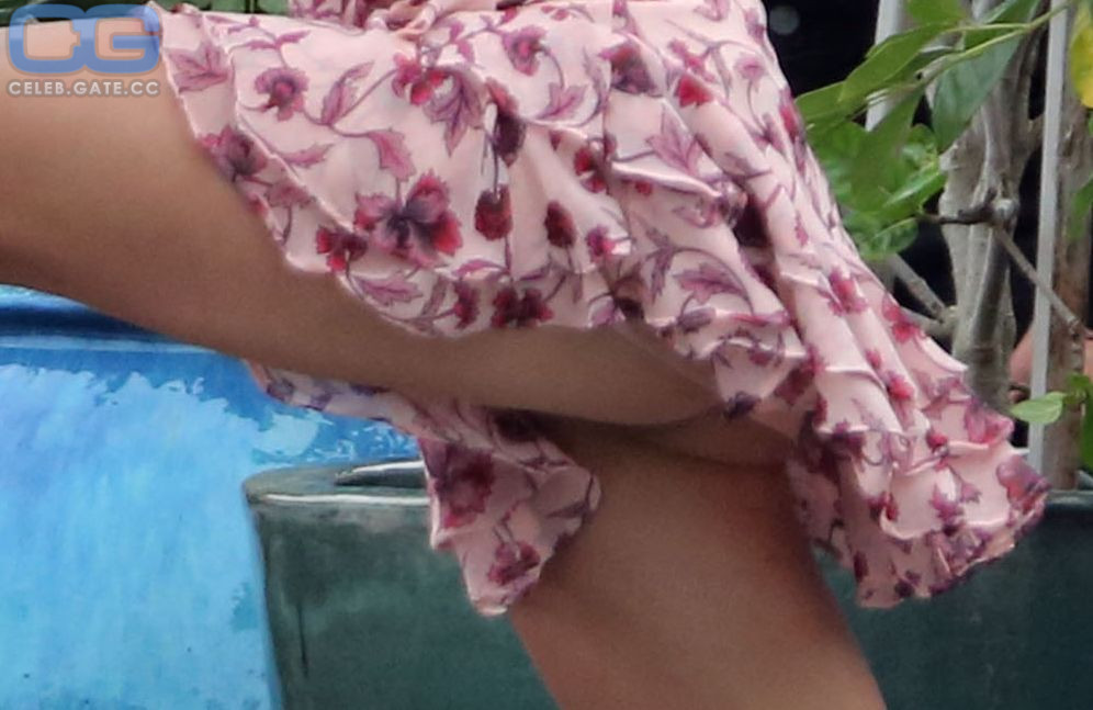 Hailey Bieber upskirt