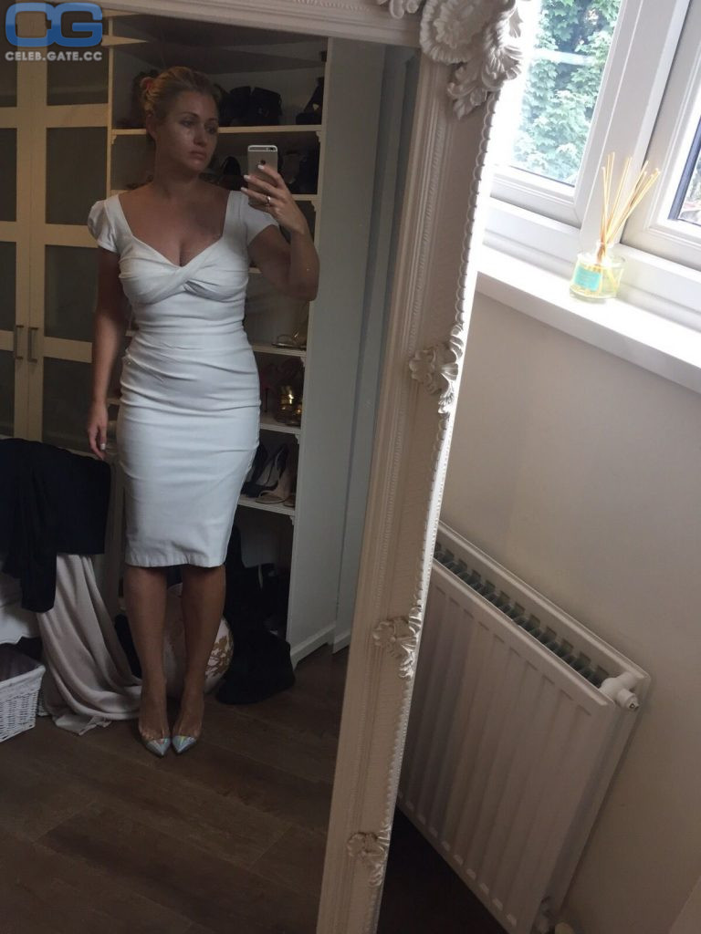 Hayley McQueen selfie