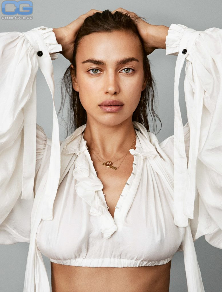 Irina Shayk braless