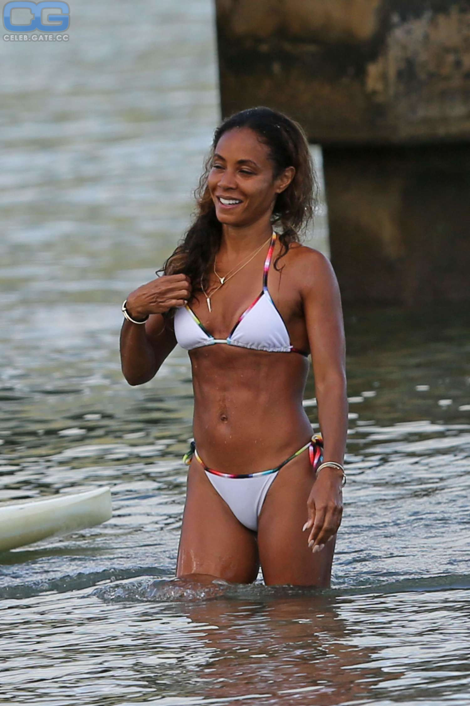 Jada Pinkett Smith bikini