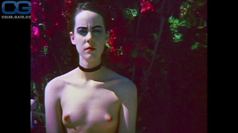 Jena Malone nude scene