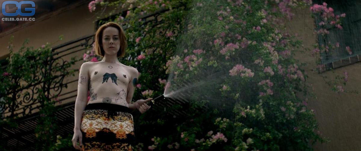 Jena Malone topless scene