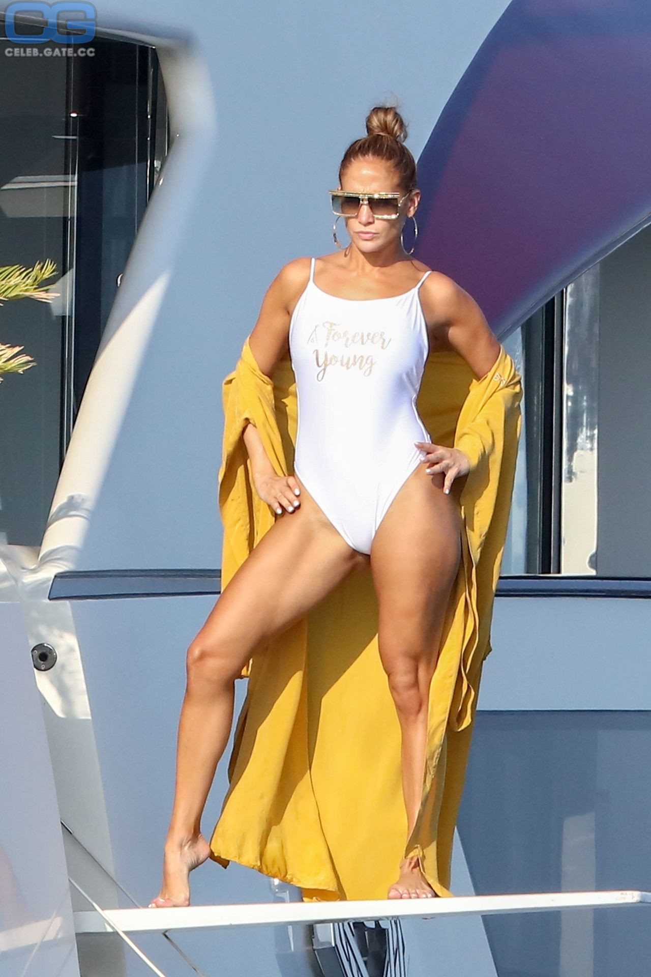 Jennifer Lopez sexy