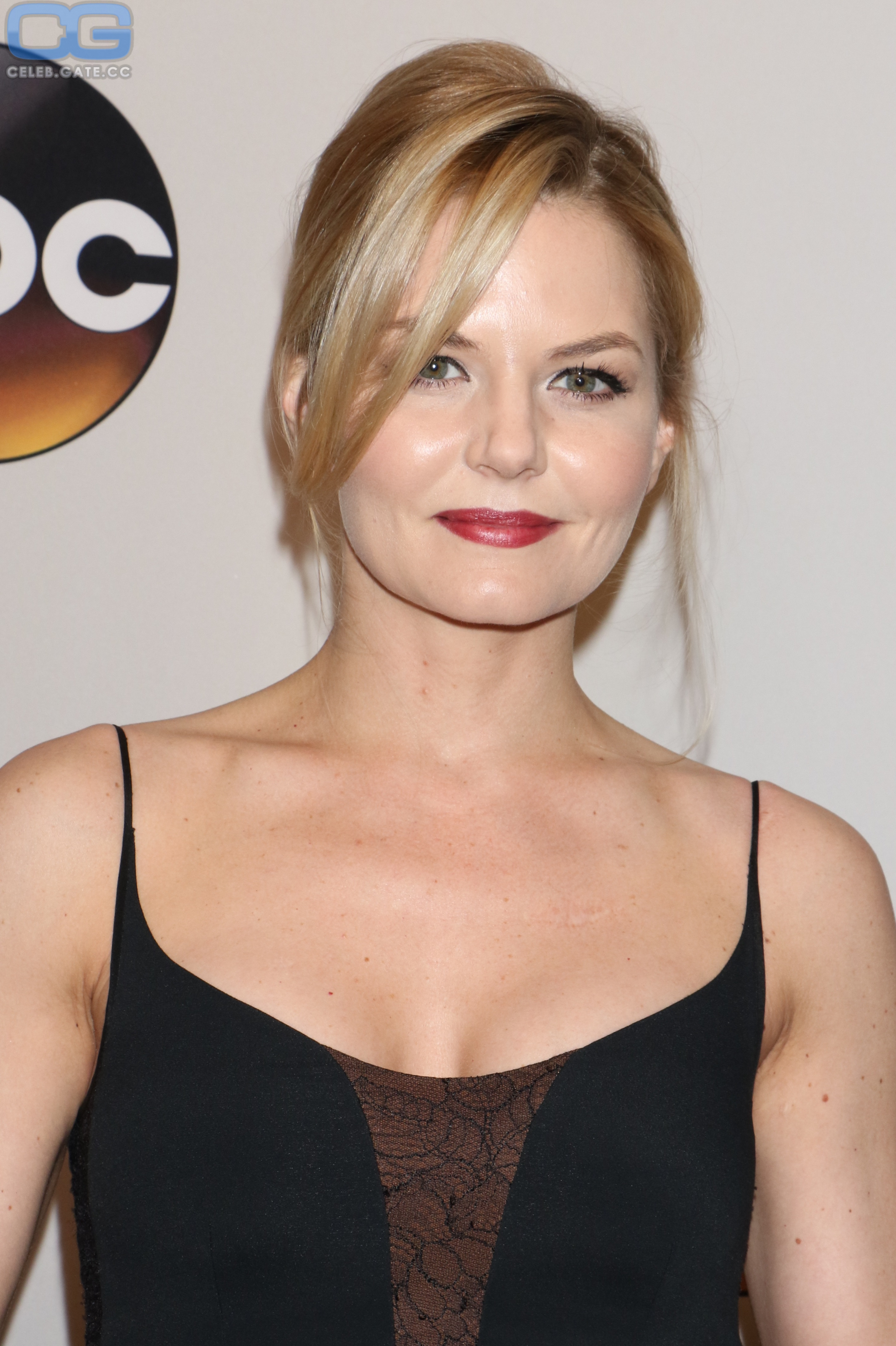 Jennifer Morrison hot