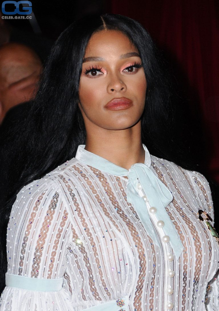 Joseline Hernandez braless