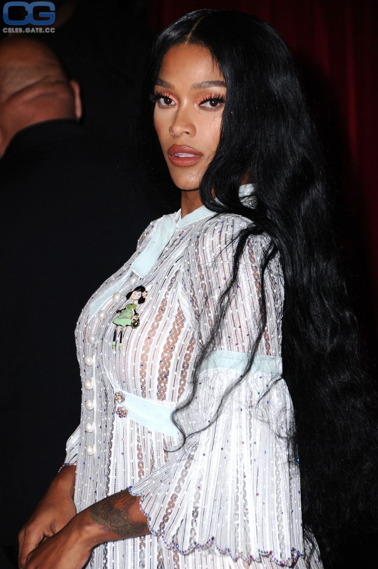 Joseline Hernandez see through