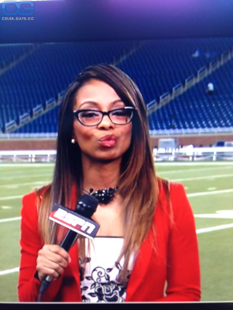 Josina Anderson glasses