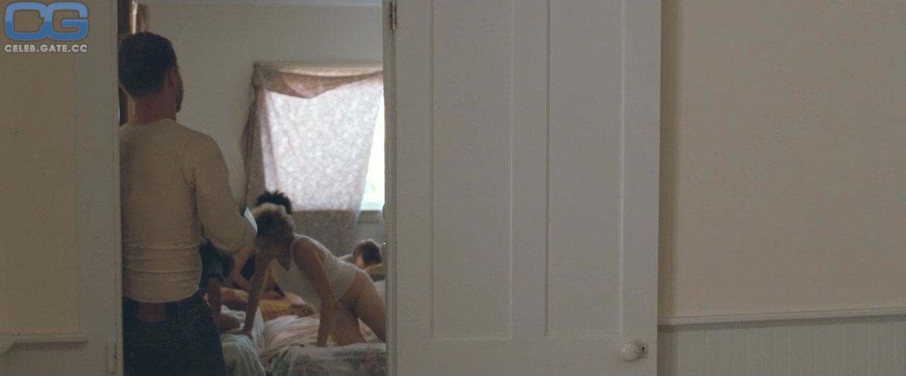 Julia Garner nude scene