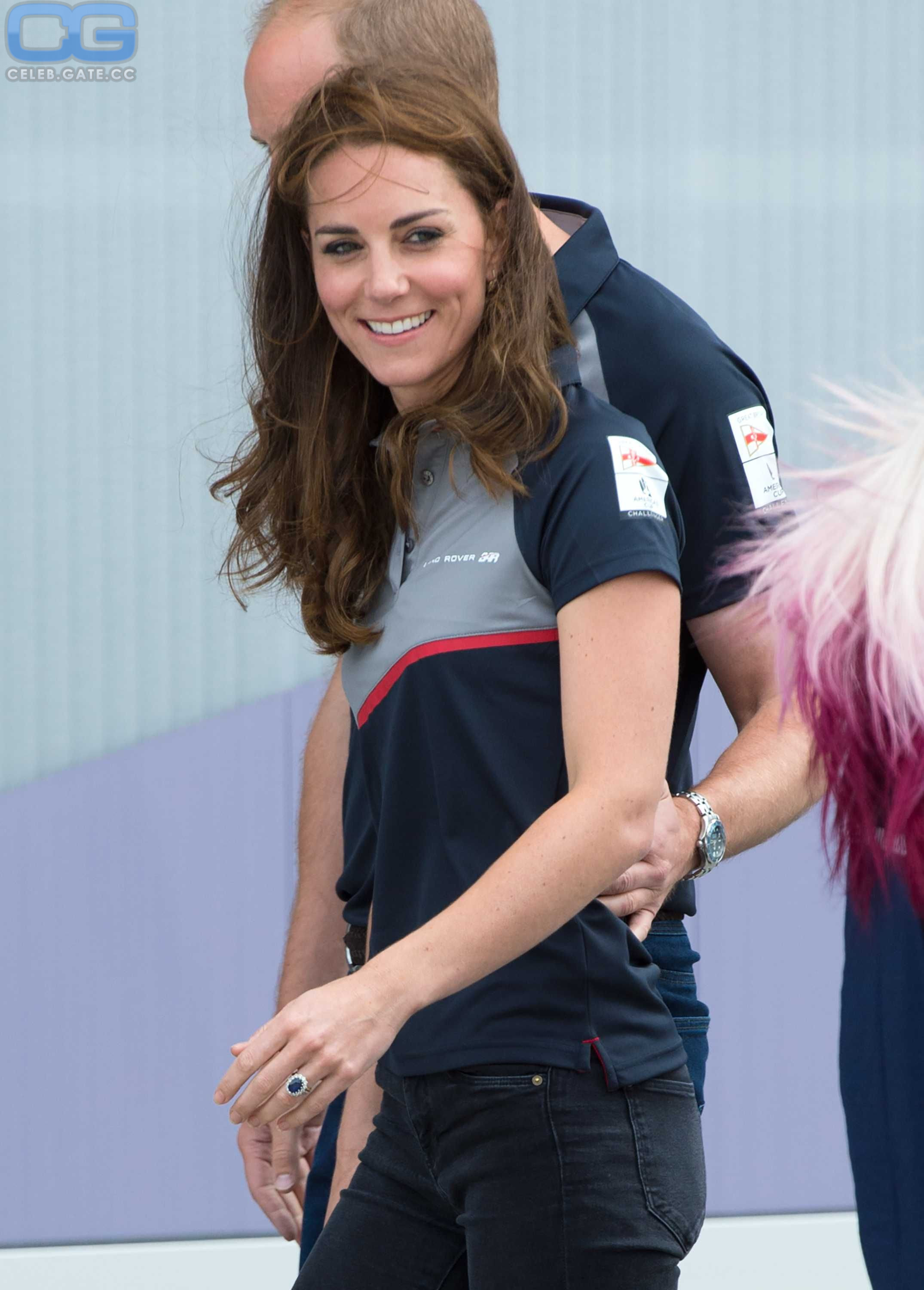 Kate Middleton tight jeans