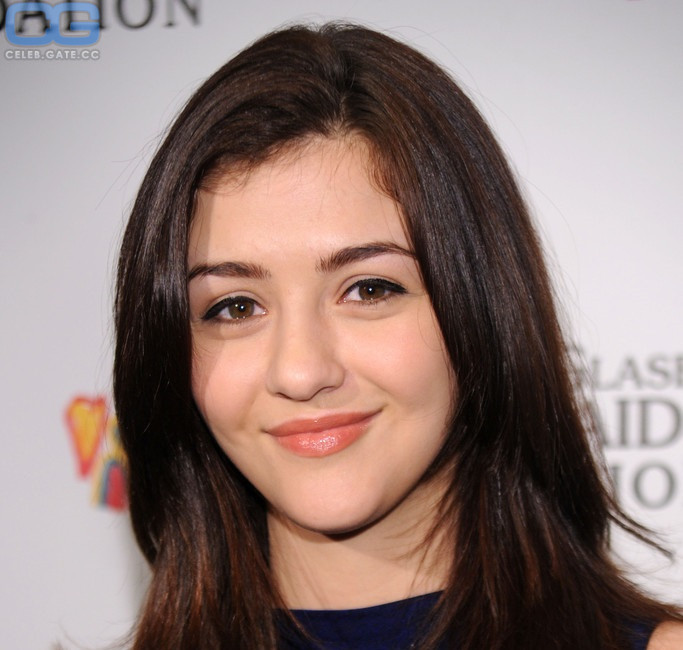 Katie Findlay Katie Findlay sexy