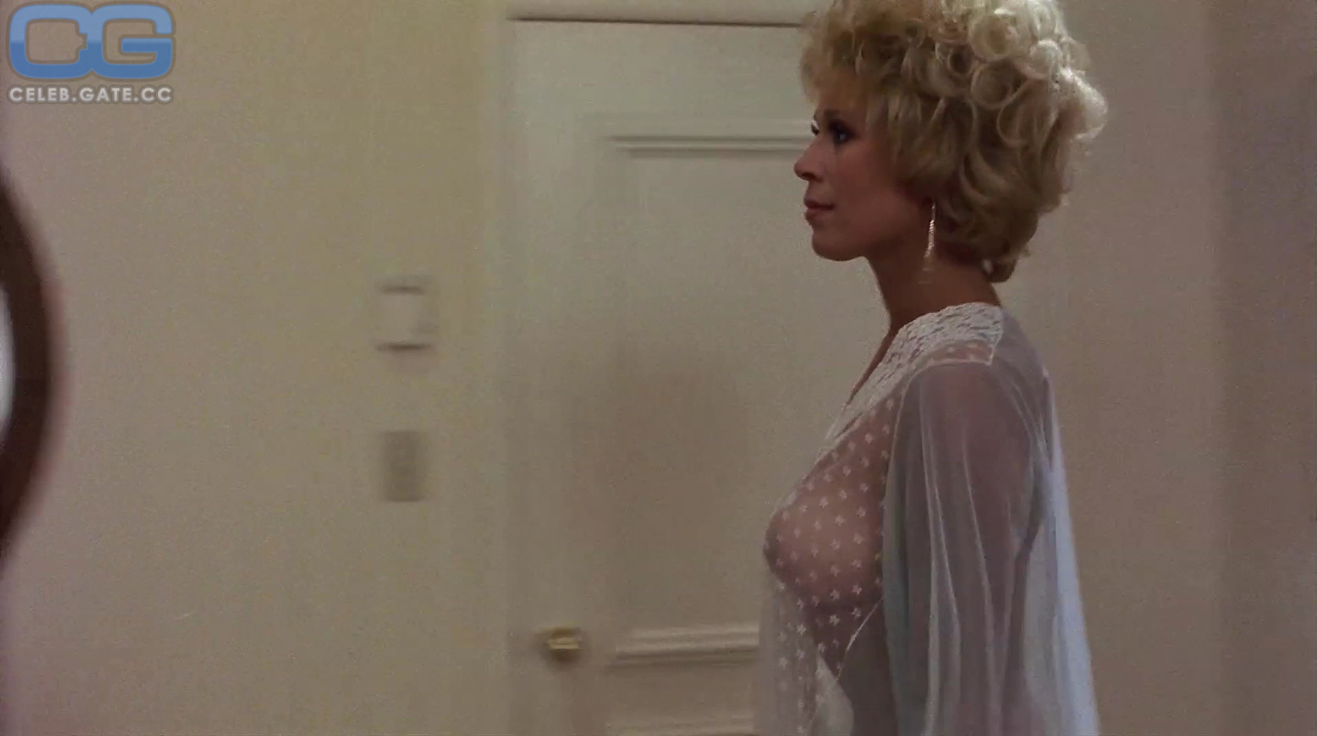 Leslie Easterbrook nude scene