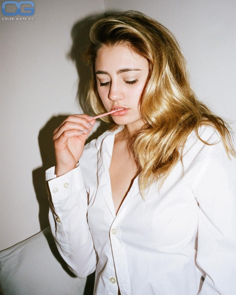 Lia Marie Johnson see through