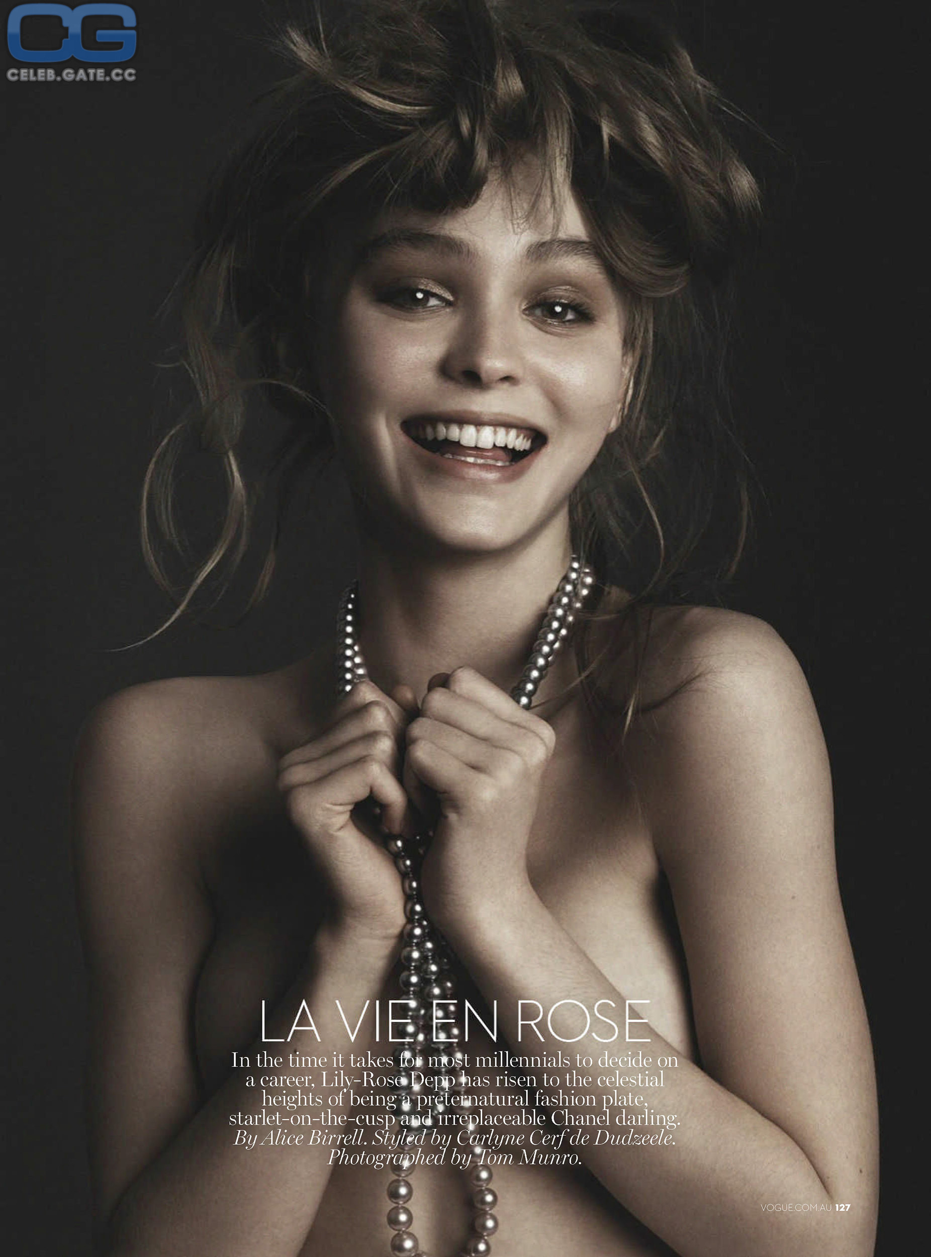 Lily-Rose Depp nude