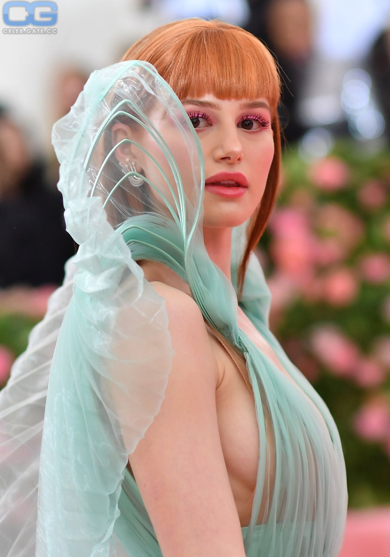 Madelaine Petsch sideboob